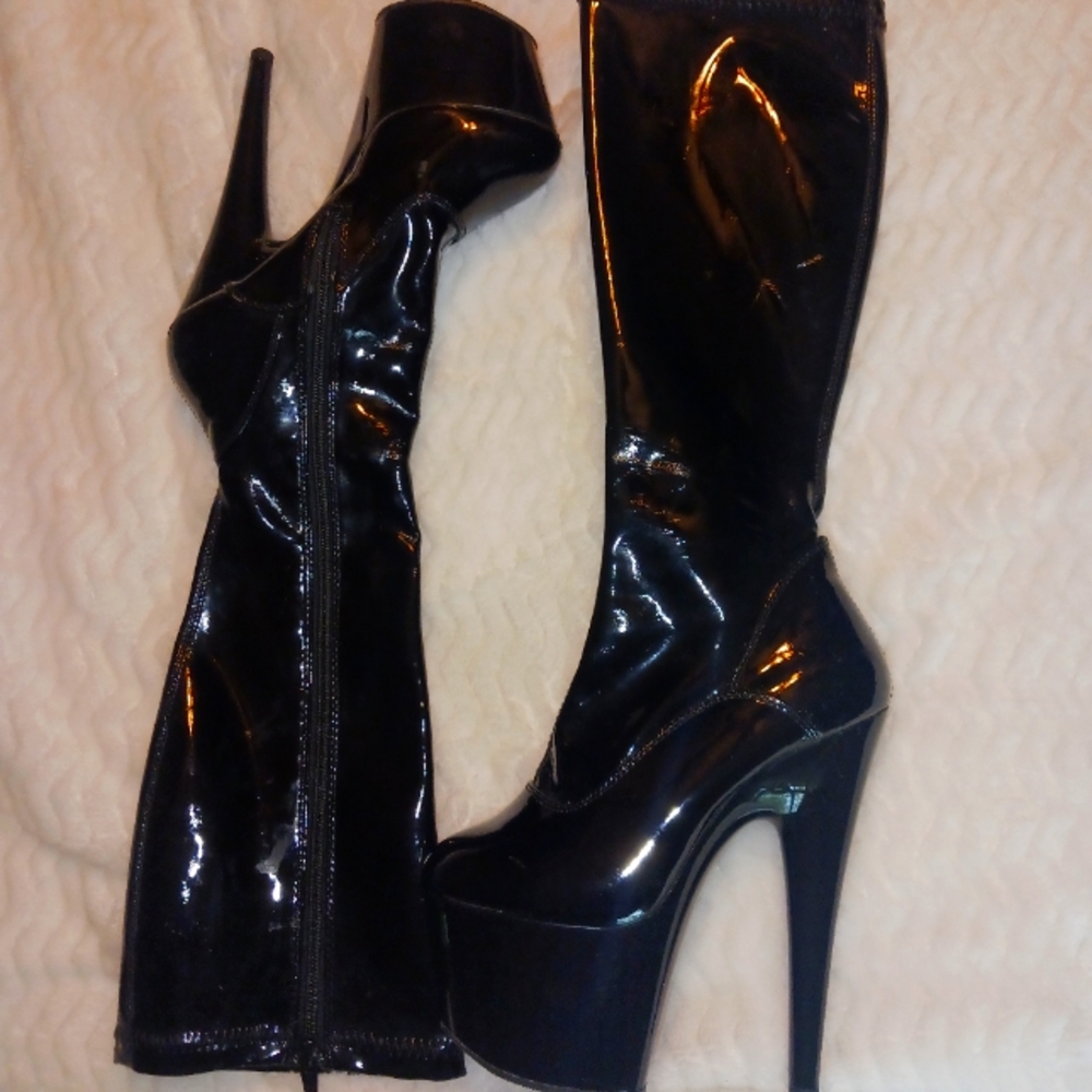 Pleaser black boots size 6 stripper heels